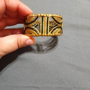 Cuff Braclet